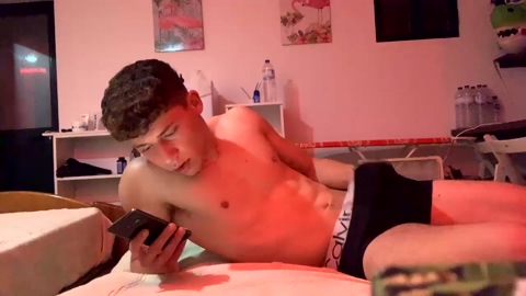 youthblond12  15-12-2022
